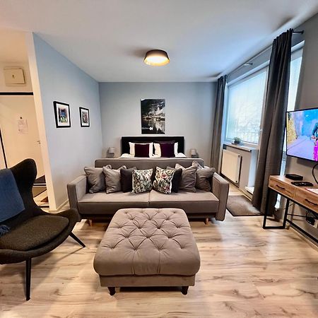 Bl - The Executive Suite, Boru - 24Hr Self Check-In, Free Private Parking, Balcony With Mountain View, 5 Minute Walk To City Center Banská Bystrica Exteriér fotografie